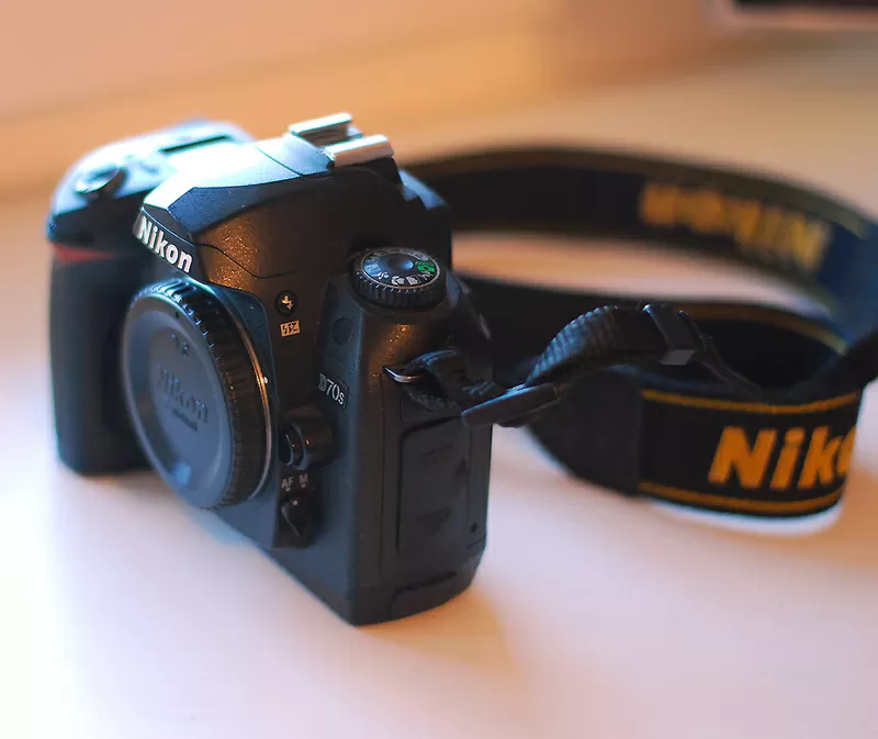 Nikon D70s  c коробкой    2